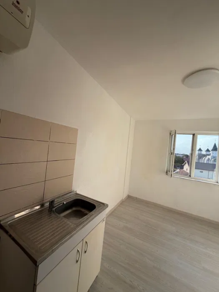 Garsonieră 11 m² – CET, Constanța
