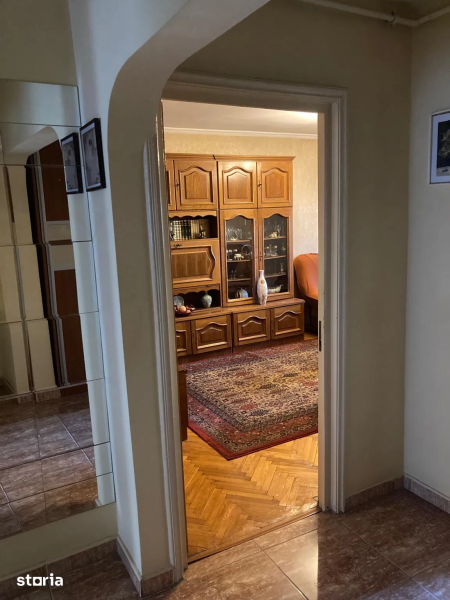 Apartament 3 camere decomandat, 64,4 m² – Dacia, Constanța