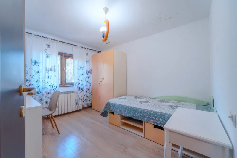 Apartament 3 camere 68mp