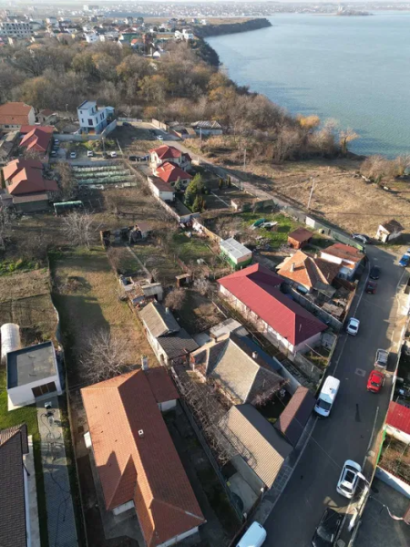 Teren intravilan 920 m² cu casă – Palazu Mare, Constanța