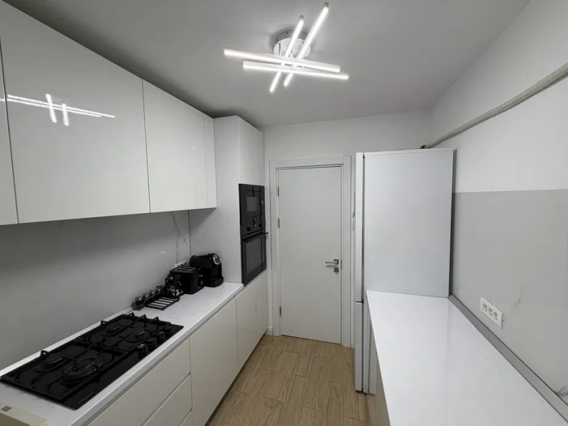 Apartament 3 camere, 70 m² – Faleza Nord, Constanța