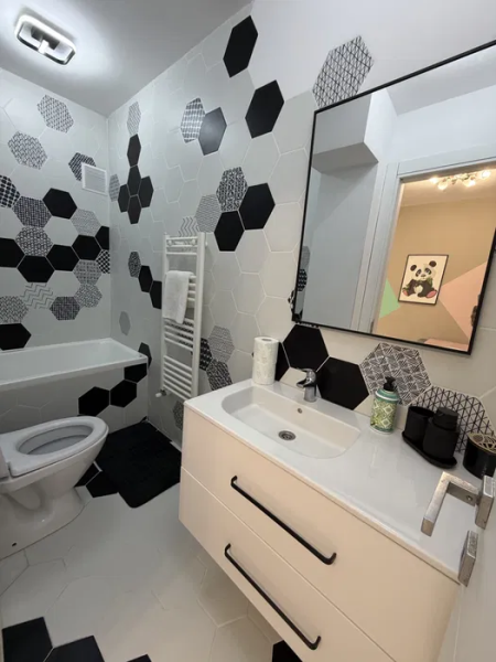 Apartament 3 camere, 70 m² – Faleza Nord, Constanța