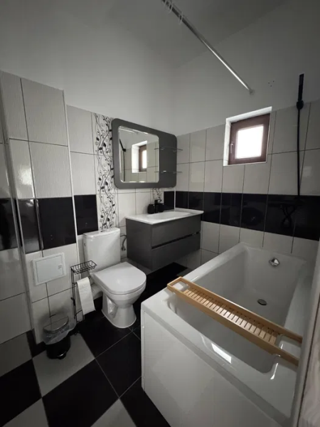 Apartament 3 camere 75 mp2 Lazu, Constanța