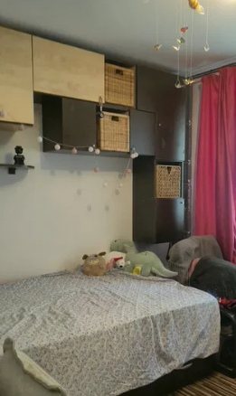 Apartament renovat 4 camere semidecomandat - Tomis Nord