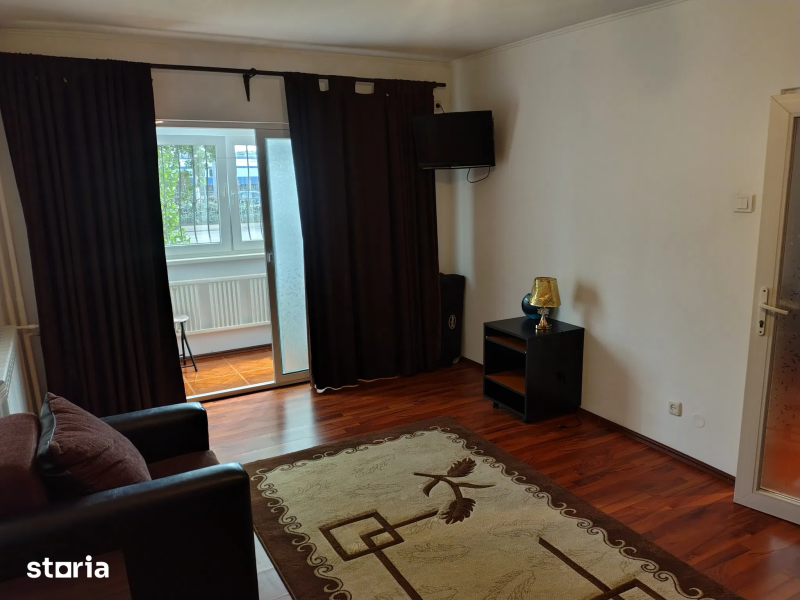Garsonieră 40 m² cu balcon – Inel II, Constanța