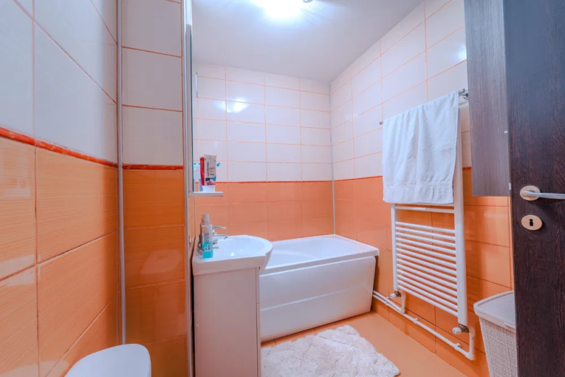 Apartament 3 camere 68mp