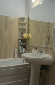 Apartament renovat 4 camere semidecomandat - Tomis Nord