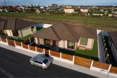 Casă individuală premium, 4 camere, 135 mp, teren 386 mp – Lazu